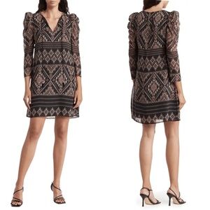 NEW Vince Camuto Shirred Sleeve Geo Print Boho Chiffon Split Neck Shift Dress